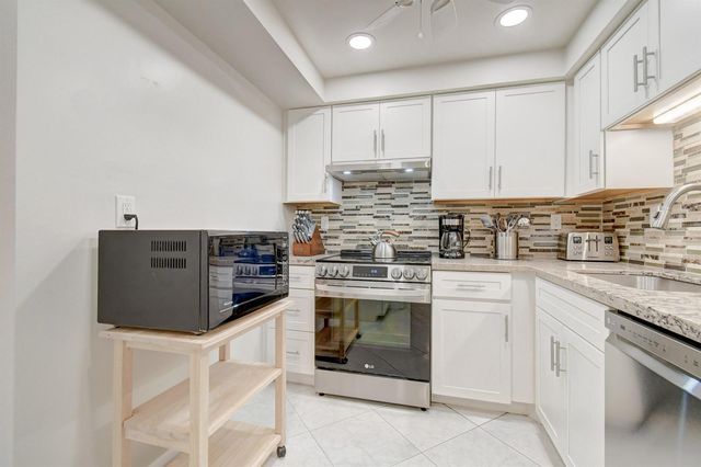 3221 S Ocean Boulevard 505, Highland Beach, FL 33487