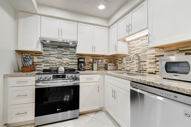 3221 S Ocean Boulevard 505, Highland Beach, FL 33487