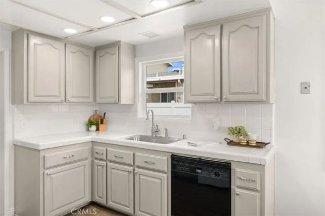 243 S Hanford, San Pedro, CA 90732