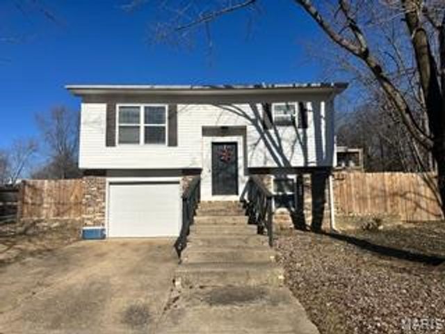 15465 Mustang Road, Dexter, MO 63841