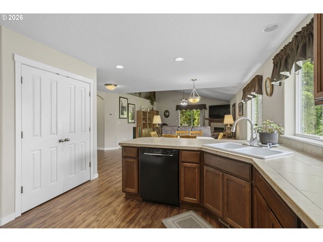 10002 Ne 144TH Ave, Unknown, WA 98682
