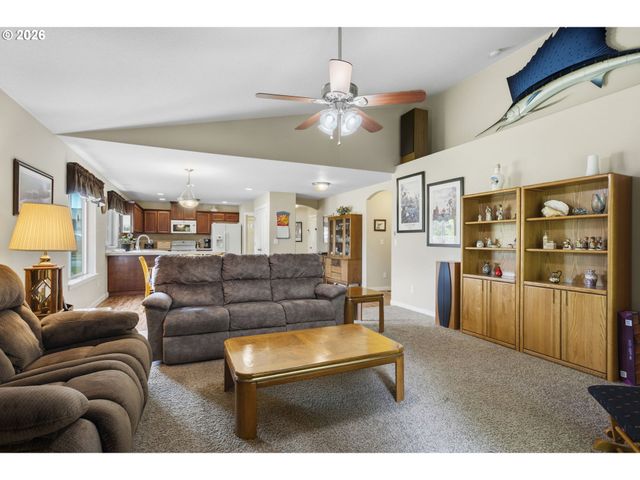 10002 Ne 144TH Ave, Unknown, WA 98682