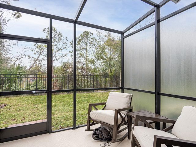 4902 LIVINGSTON LANE, Oviedo, FL 32765