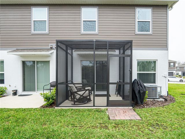 4902 LIVINGSTON LANE, Oviedo, FL 32765