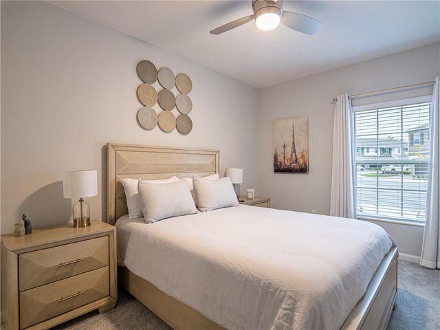 4902 LIVINGSTON LANE, Oviedo, FL 32765