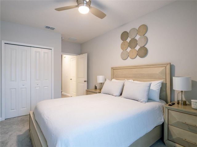 4902 LIVINGSTON LANE, Oviedo, FL 32765
