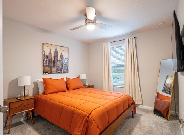 4902 LIVINGSTON LANE, Oviedo, FL 32765