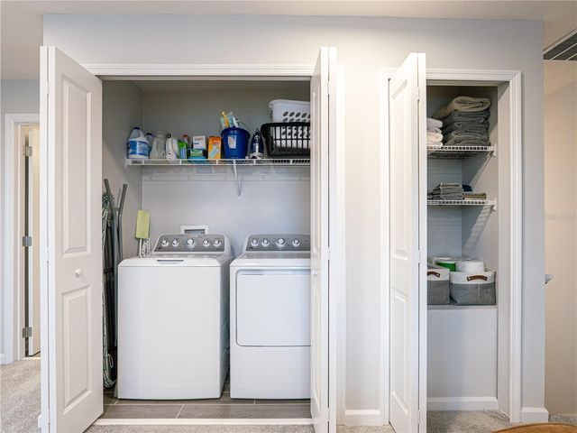 4902 LIVINGSTON LANE, Oviedo, FL 32765
