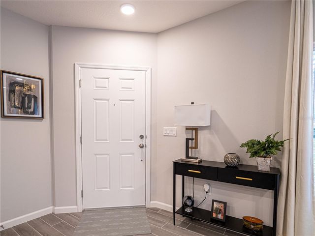 4902 LIVINGSTON LANE, Oviedo, FL 32765