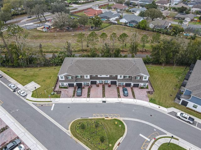 4902 LIVINGSTON LANE, Oviedo, FL 32765