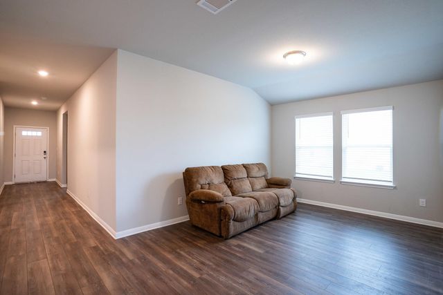 518 Windy Reed RD, Hutto, TX 78634