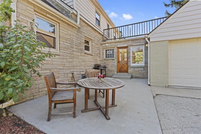 12312 W McShane ROAD, Franklin, WI 53132