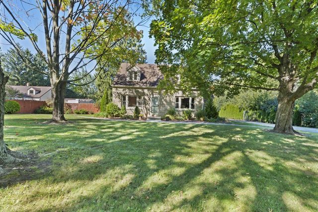 12312 W McShane ROAD, Franklin, WI 53132