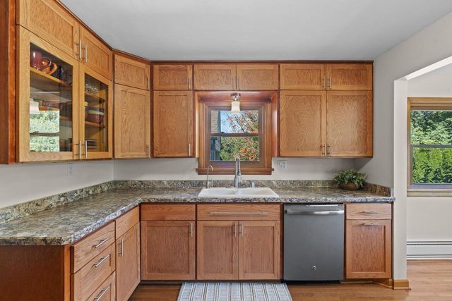 12312 W McShane ROAD, Franklin, WI 53132