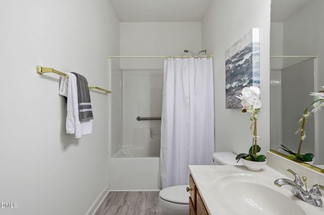 438 Sawgrass Hill Court, Cary, NC 27519