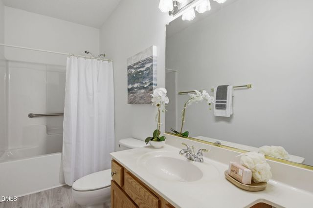 438 Sawgrass Hill Court, Cary, NC 27519