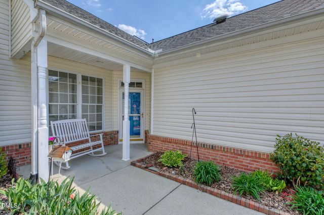 438 Sawgrass Hill Court, Cary, NC 27519