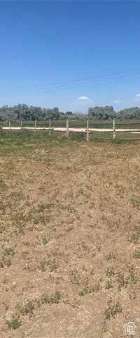 6689 W 7625 S, Myton, UT 84052