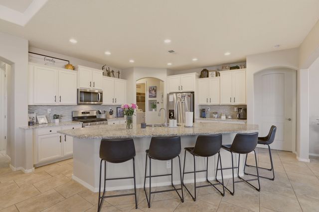 7017 Cleary Loop NE, Rio Rancho, NM 87144