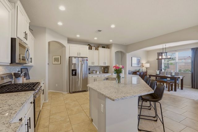 7017 Cleary Loop NE, Rio Rancho, NM 87144