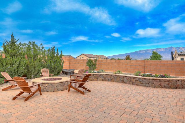 7017 Cleary Loop NE, Rio Rancho, NM 87144