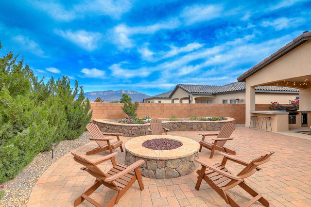 7017 Cleary Loop NE, Rio Rancho, NM 87144