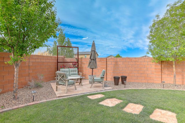 7017 Cleary Loop NE, Rio Rancho, NM 87144