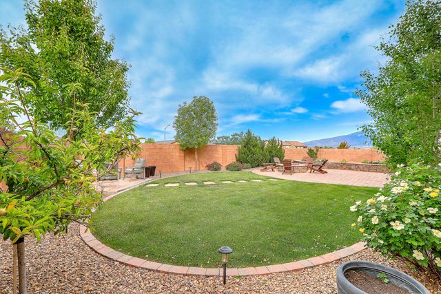 7017 Cleary Loop NE, Rio Rancho, NM 87144