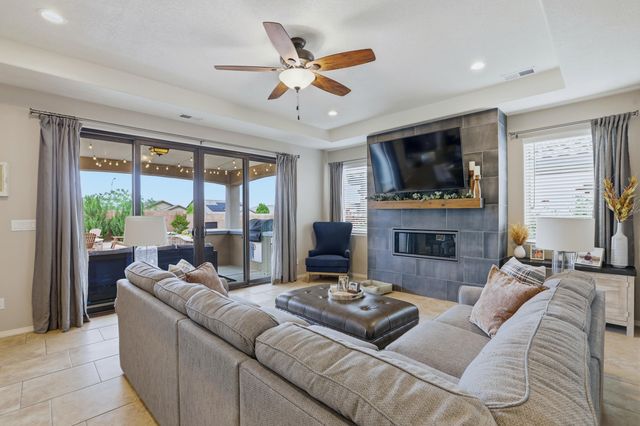 7017 Cleary Loop NE, Rio Rancho, NM 87144