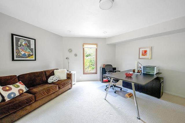 21 Foxboro Circle, Madison, WI 53717