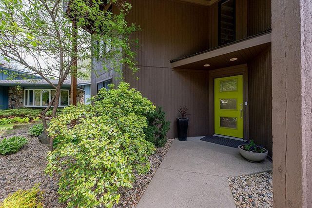 21 Foxboro Circle, Madison, WI 53717