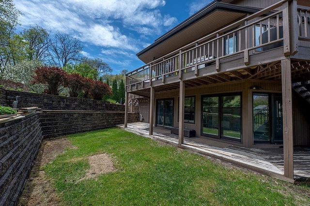 21 Foxboro Circle, Madison, WI 53717