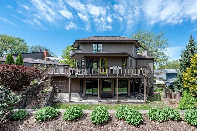 21 Foxboro Circle, Madison, WI 53717