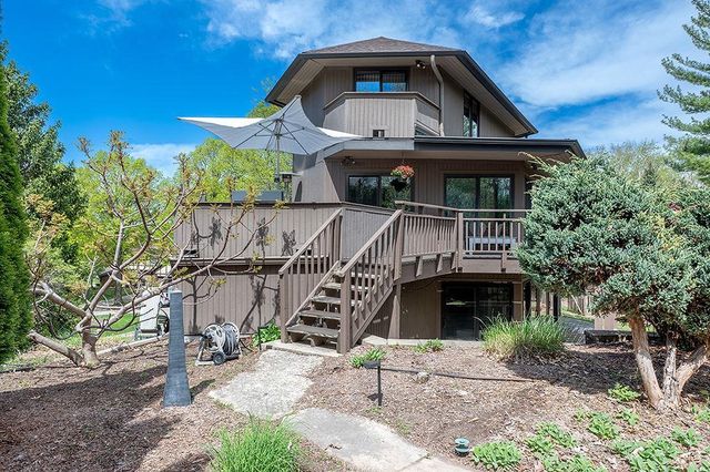 21 Foxboro Circle, Madison, WI 53717