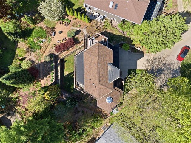 21 Foxboro Circle, Madison, WI 53717