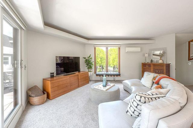 21 Foxboro Circle, Madison, WI 53717