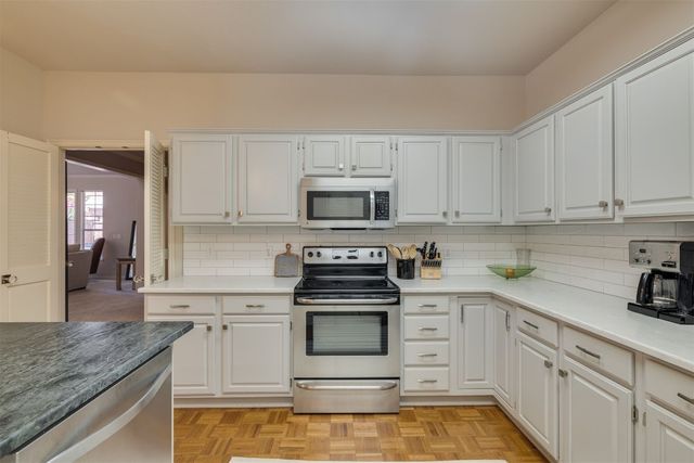 8702 N May Avenue 14, Oklahoma City, OK 73120