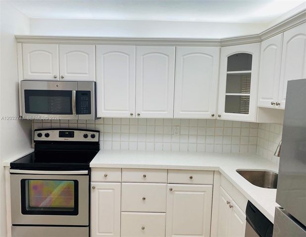 7840 Camino Real P-108, Miami, FL 33143