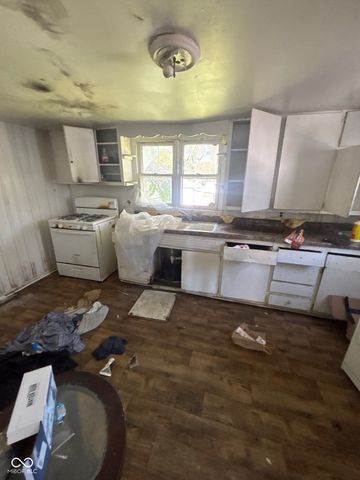 2255 Arrow Avenue, Anderson, IN 46016