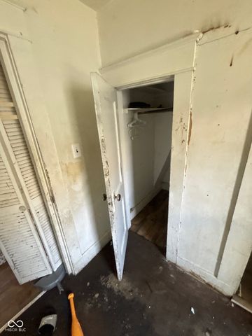 2255 Arrow Avenue, Anderson, IN 46016