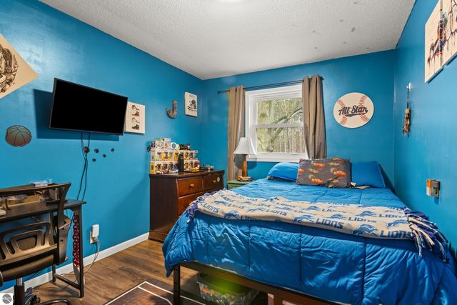 2770 County Road 633, Grawn, MI 49637