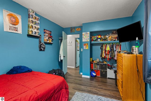 2770 County Road 633, Grawn, MI 49637