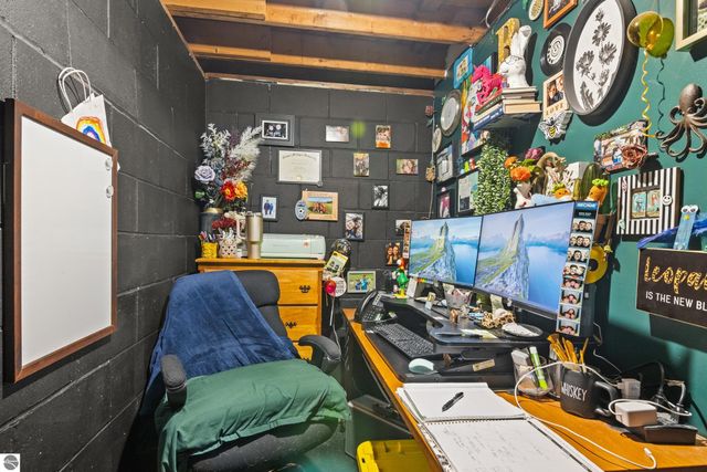 2770 County Road 633, Grawn, MI 49637