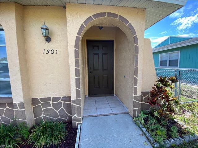 1247 SW Santa Barbara PL 1301, Cape Coral, FL 33991