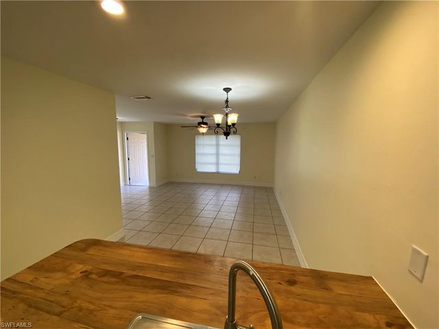 1247 SW Santa Barbara PL 1301, Cape Coral, FL 33991