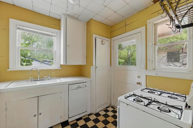 1205 Alta Vista Ave, Austin, TX 78704