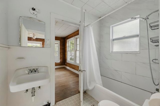 1205 Alta Vista Ave, Austin, TX 78704
