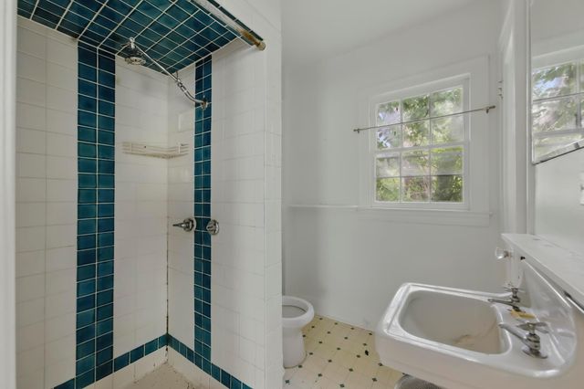 1205 Alta Vista Ave, Austin, TX 78704