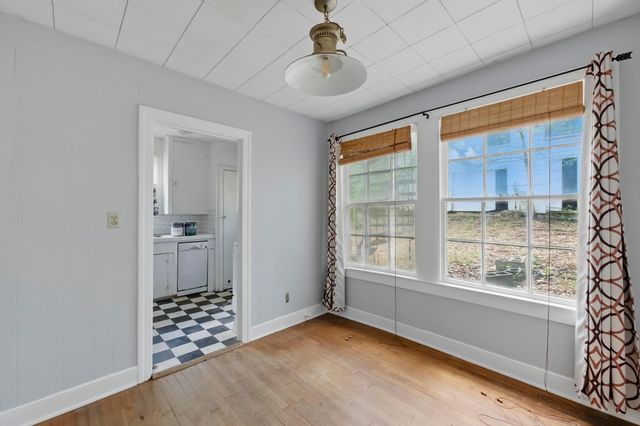 1205 Alta Vista Ave, Austin, TX 78704