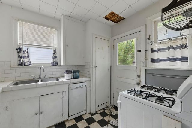1205 Alta Vista Ave, Austin, TX 78704